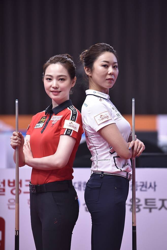2025~2026시즌 LPBA투어 개막전 결승에서 만나는 김가영(오른쪽)과 차유람. 사진 | 프로당구협회