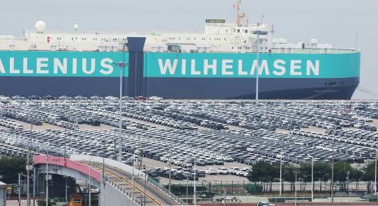 ▲ 수출용 자동차가 세워진 경기도 평택항 [연합뉴스]