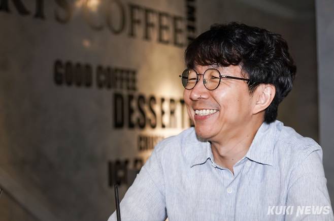 제6회 월드 바둑 챔피언십에서 우승을 차지한 목진석 9단이 19일 서울 성동구 한 카페에서 쿠키뉴스와 인터뷰하고 있다. 유희태 기자