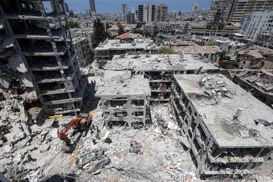 이란에 포격을 당한 텔아비브의 아파트. 로이터연합 자료사진