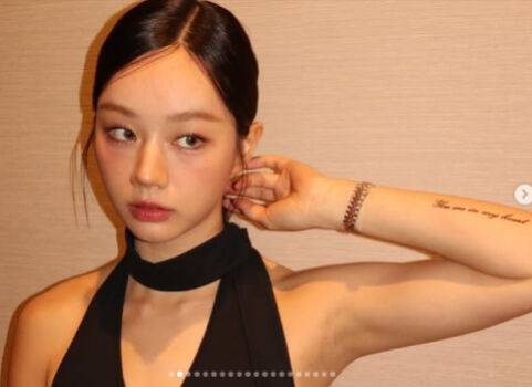 가수 겸 배우 혜리가 뜨거운 햇살 같은 화사한 미모를 자랑했다. /사진=혜리 인스타그램