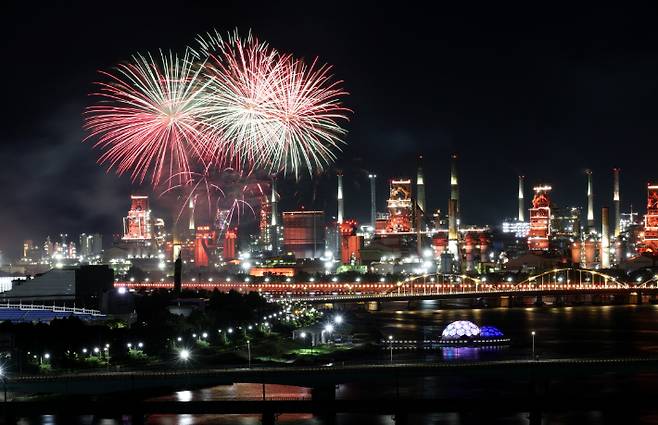 20일 열린 '데일리 불꽃쇼'. 포항시 제공