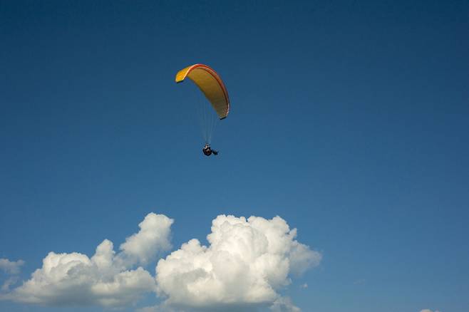 패러글라이딩. 게티이미지뱅크