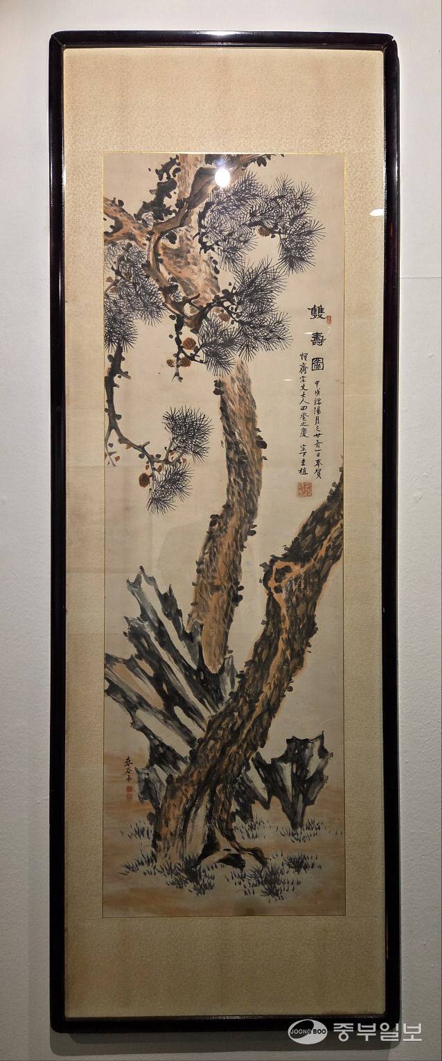 고희동의 작품 '쌍수도'. 이준도기자