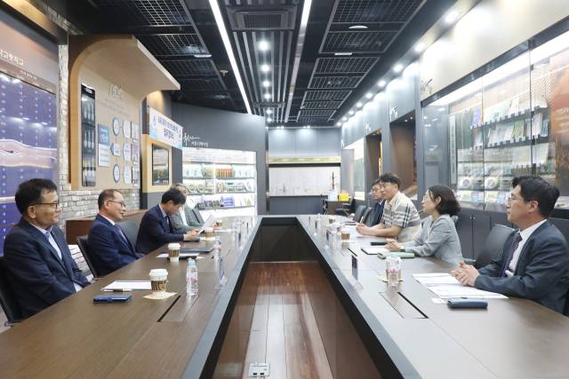 지난 5월 영남이공대는 공공조달역량개발원과 공공조달 전문인력 양성을 위한 업무협약을 체결했다. 영남이공대 제공