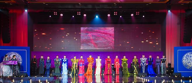 한몽 수교 35주년 기념 몽골 전통의상 패션쇼 (대한민국 한복모델 선발대회 조직위원회 제공)