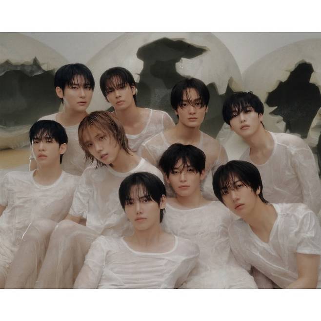 사진 출처=크래비티 공식 SNS