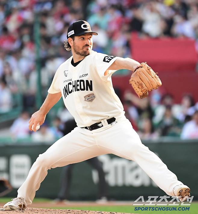 22일 인천 SSG랜더스필드에서 열린 SSG와 KIA의 경기. 선발 투구하고 있는 SSG 앤더슨. 인천=송정헌 기자songs@sportschosun.com/2025.06.22/