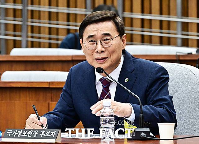 국회 정보위원회가 이종석 국가정보원장 후보자의 인사청문경과보고서를 채택했다. /배정한 기자