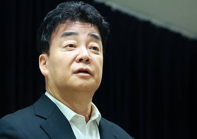 백종원 더본코리아 대표가 3월 28일 서울 서초구 스페이스쉐어 강남역센터에서 열린 정기 주주총회에서 발언하고 있다. /뉴스1