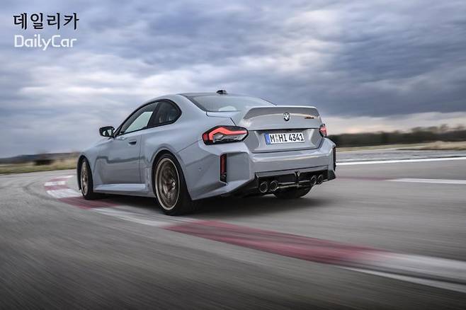 BMW M2 CS