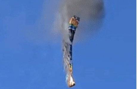 불이 난 열기구가 관광 도중 추락해 8명이 숨지는 참사가 발생했다. ⓒ 뉴시스