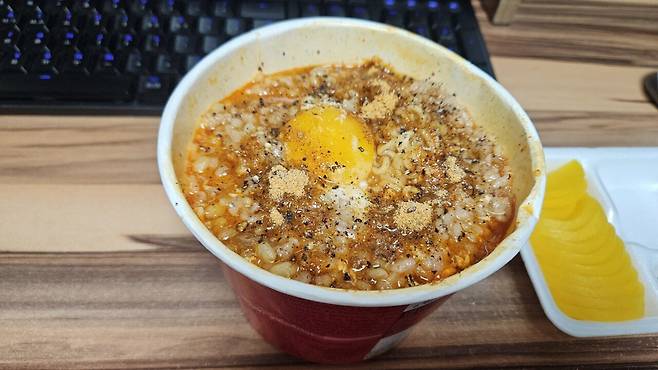 20250623_015448.jpg 저녁 신라면 레드 컵으로 라죽