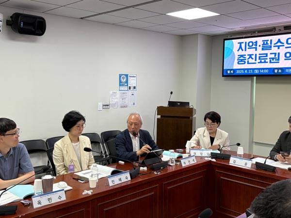 발언하는 이건세 건국의대 예방의학교실 교수./사진=오상훈 기자