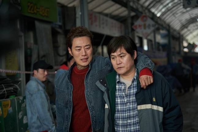 ‘나인 퍼즐’ 이희준과 김성균. 사진ㅣ월트디즈니컴퍼니 코리아