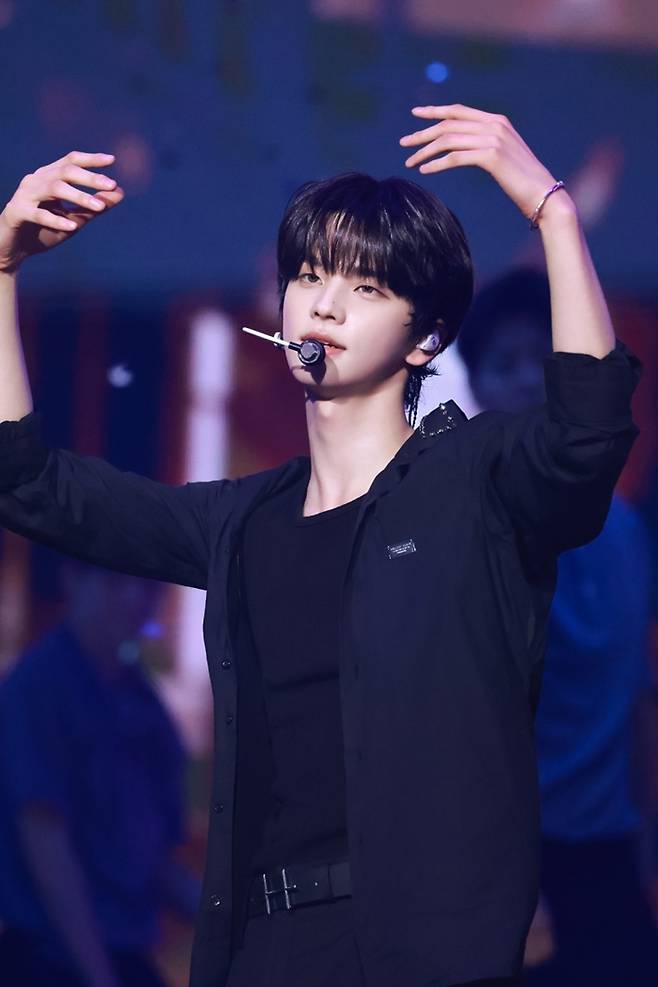 투어스 신유. 플레디스 엔터테인먼트 제공