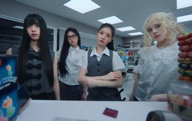 그룹 베이비돈크라이의 ‘F Girl’ 티저 영상 캡처