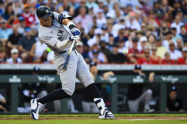 애런 저지가 1회초 좌측으로 솔로홈런을 날리고 있다. Imagn Images연합뉴스