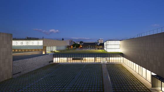 2013년 개관한 국립현대미술관 서울관 전경. 건축전문사진작가 박영채·김종오, 민현준 촬영, [사진 MPART]