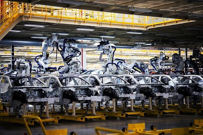 저장성에 위치한 지리자동차 스마트 공장 내부 / 사진=지리