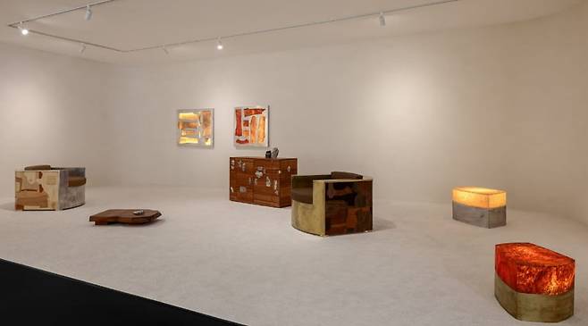 펜디와 런던 출신 디자이너 루이스 케메노가 지난해 디자인 마이애미에서 공개한 전시. Photo © Kris Tamburello for DESIGN MIAMI