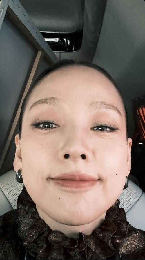 가수 이효리가 또 한 번 ‘첫 등장’의 새로운 공식을 완성했다. 사진=이효리 SNS