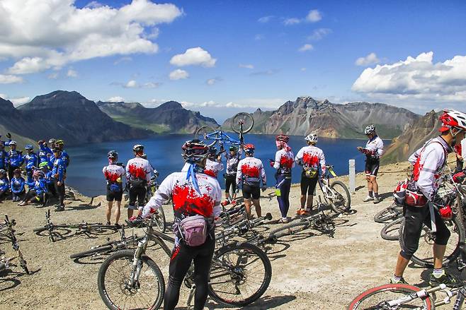 하나투어 백두산 자전거 라이딩/사진제공=하나투어