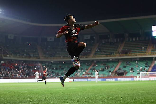 [서울=뉴시스] 프로축구 K리그1 포항 스틸러스의 이호재. (사진=포항 스틸러스 제공) *재판매 및 DB 금지