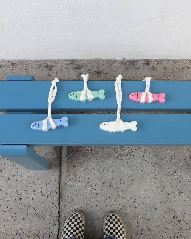 [서울=뉴시스] 액막이 명태 오너먼트(사진=29CM 제공) *재판매 및 DB 금지