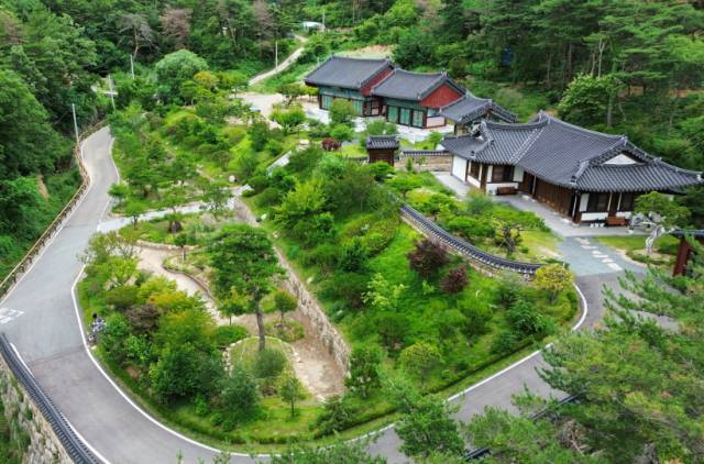 ▲포항시 북구 신광면에 위치한 원법사 명상정원 전경.ⓒ포항시 제공