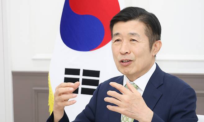 전성수 서초구청장이 최근 세계일보와 만나 “‘바퀴 달린 행정’을 통해 민생을 잘 굴러가게끔 해야 한다”며 “공적인 약속은 반드시 지켜야 한다”고 말하고 있다. 서초구 제공