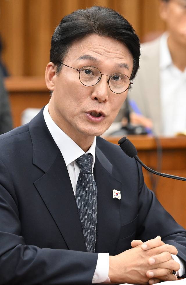 김민석 국무총리 후보자가 24일 국회에서 열린 인사청문회에 출석해 의원들의 질의에 답하고 있다. 오승현 기자 2025.06.24