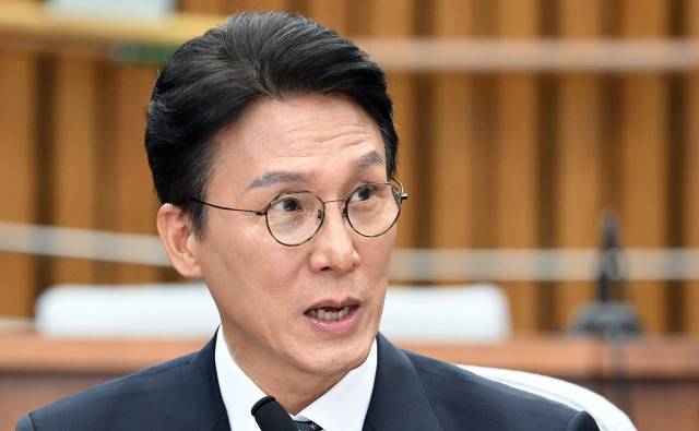 김민석 국무총리 후보자가 24일 국회에서 열린 인사청문회에 출석해 의원들의 질의에 답하고 있다. 오승현 기자