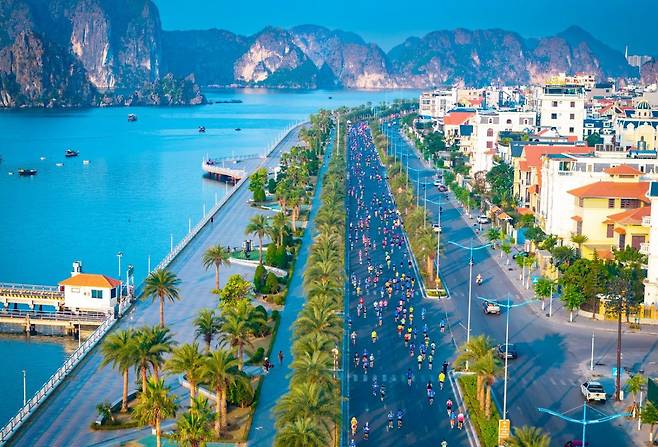 베트남 하롱베이 헤리티지 마라톤 대회&nbsp;                   사진제공｜롯데관광개발