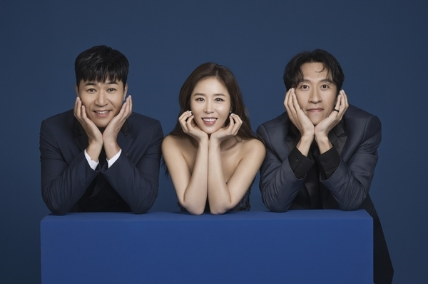 그룹 코요태의 멤버 김종민(왼쪽부터), 신지, 빽가. 사진 KYT엔터테인먼트, 제이지스타