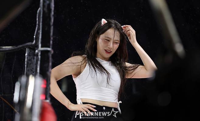 [★화보]KT 이서윤 '폭우에도' 멈출수 없는 응원