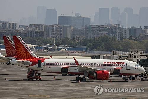 에어 인디아 여객기 [EPA 연합뉴스 자료사진. 재판매 및 DB 금지]