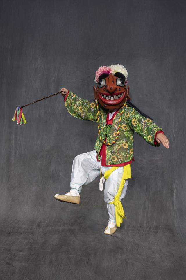 특별전2 중에서 김민주, 동래야류 양반과장 말뚝이, 2024. 사진나무숲 제공