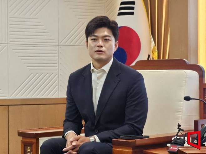 김용태 국민의힘 비상대책위원장이 25일 오후 도청 5층 접견실에서 김태흠 충남지사와의 면담 자리를 가졌다. /표윤지 기자