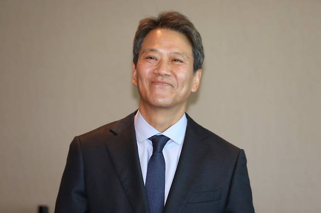 임종석 전 대통령비서실장이 27일 오후 서울 여의도의 한 식당에서 이재명 더불어민주당 대표와 오찬 회동을 위해 참석하고 있다. 2025.02.27 /국회사진기자단