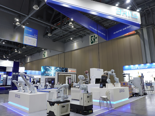 브릴스의 2024 로보월드 행사 부스. 브릴스 제공