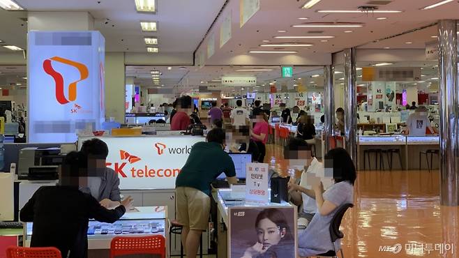 강변 테크노마트 휴대전화 집단상가 /사진=박효주 기자
