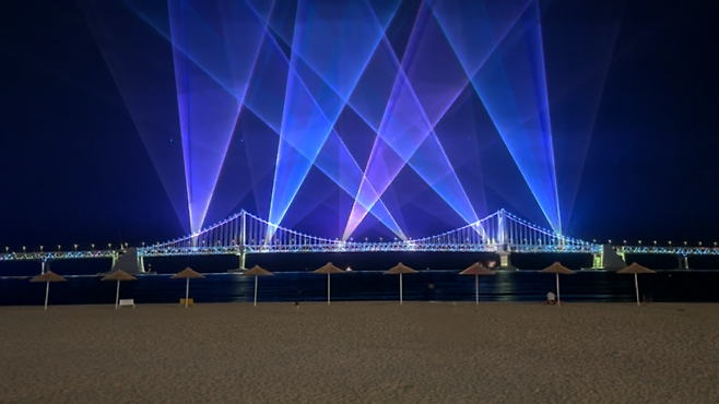 부산 수영구, 광안리 M 드론 × 레이저쇼 개최. [수영구 제공]