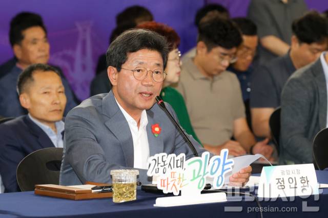 ▲정책비전투어에서 발언하는 정인화 광양시장ⓒ광양시