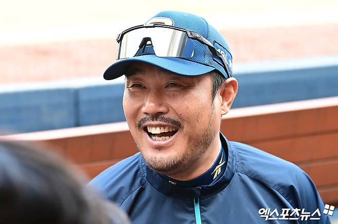 이호준 감독이 이끄는 NC 다이노스가 25일 창원NC파크에서 열리는 2025 신한 SOL Bank KBO리그 롯데 자이언츠와의 팀 간 7차전에서 연승에 도전한다. 사진 엑스포츠뉴스 DB