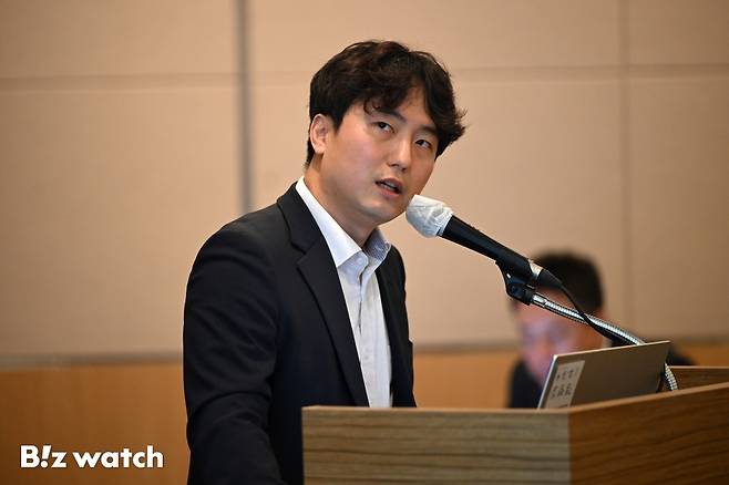 26일 서울 영등포구 여의도 FKI타워에서 열린 2025 비즈워치 세미나 '이재명 정부 출범, 자본시장의 미래는'에 참석한 배태현 법무법인 린 변호사가 강연을 하고 있다./사진=이명근 기자 qwe123@