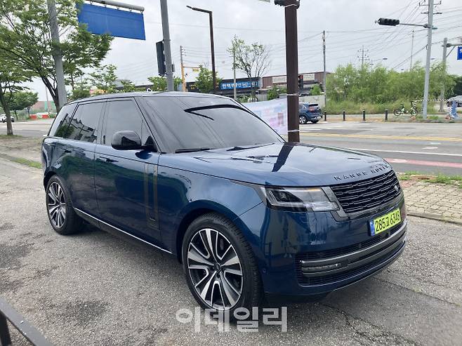 ‘올 뉴 레인지로버 스탠더드휠베이스(SWB) P550e 오토바이오그래피‘ 외관 (사진=정병묵 기자)