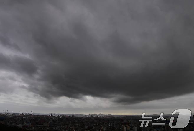 먹구름(사진은 기사 내용과 무관함) / 뉴스1 ⓒ News1