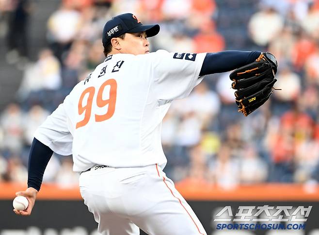 5일 대전 한화생명볼파크에서 열린 KT와 한화의 경기, 한화 선발투수 류현진이 역투하고 있다. 대전=허상욱 기자wook@sportschosun.com/2025.06.05/