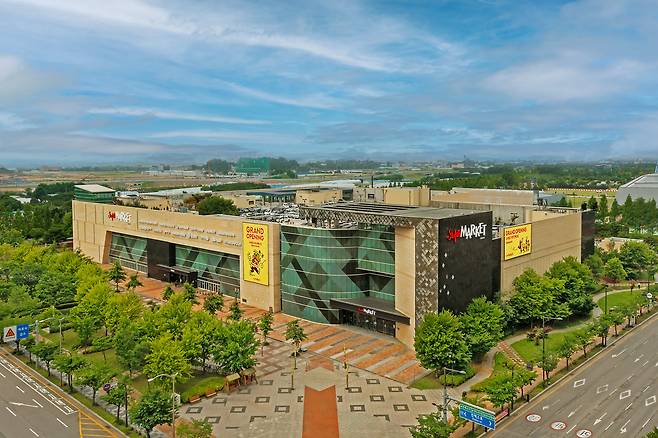 스타필드 마켓 킨텍스점 전경. /이마트 제공